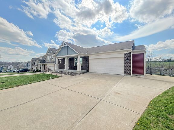 2nd image of 505 Panzeretta Dr