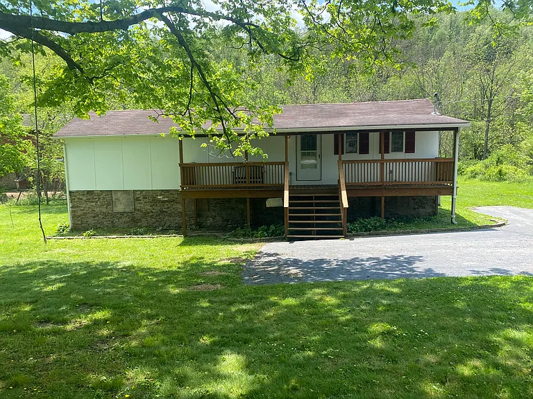 586 Armbrust Hecla Rd #A — Photo 10