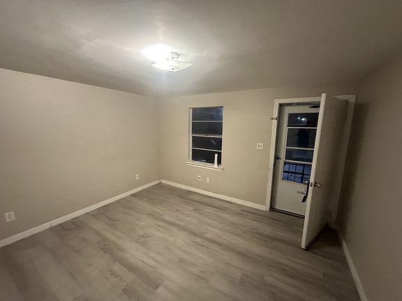 2nd image of 347 4th St SE #11311072