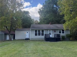 228 Galluppi Ln, Lowellville, OH 44436