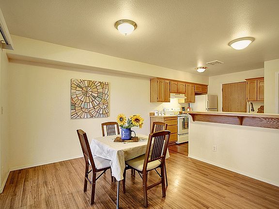 4th image of 13013 58th Ave NE