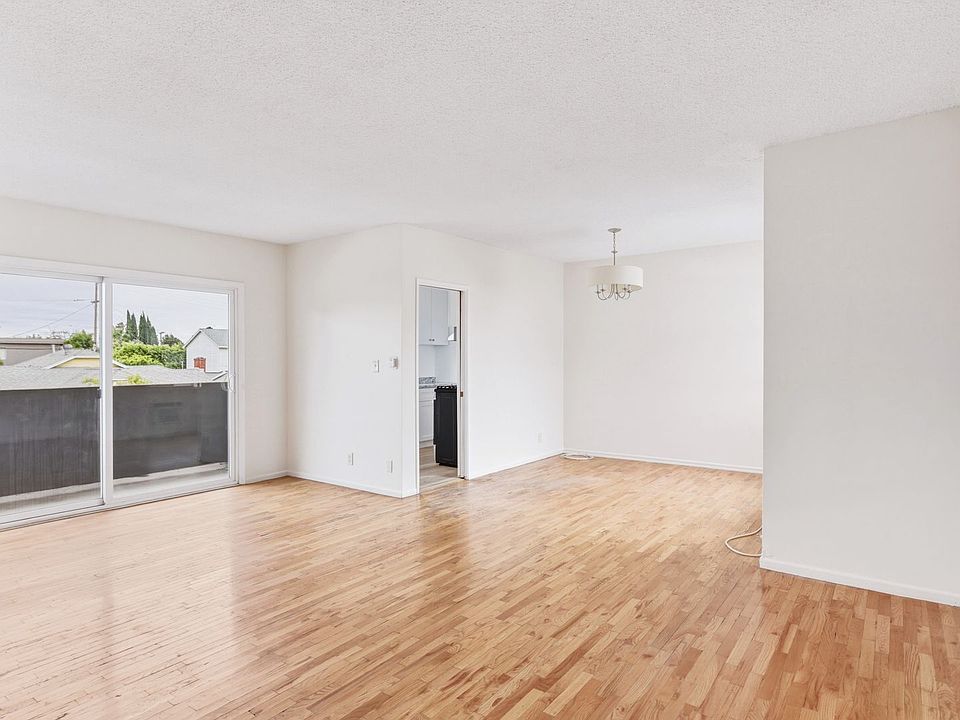 1st image of 1027 N Sierra Bonita Ave APT 4