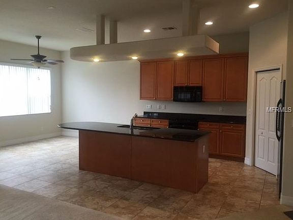2nd image of 1614 Kismet Ct