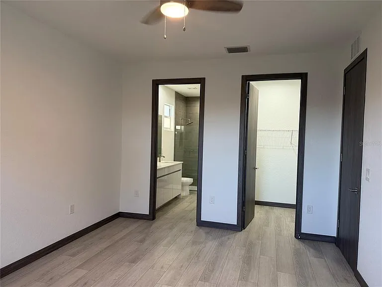 3050 Wentworth St — Photo 9