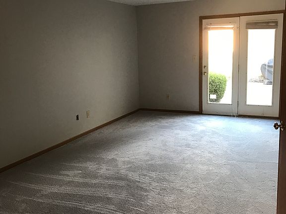 2nd image of 1146 King Ave