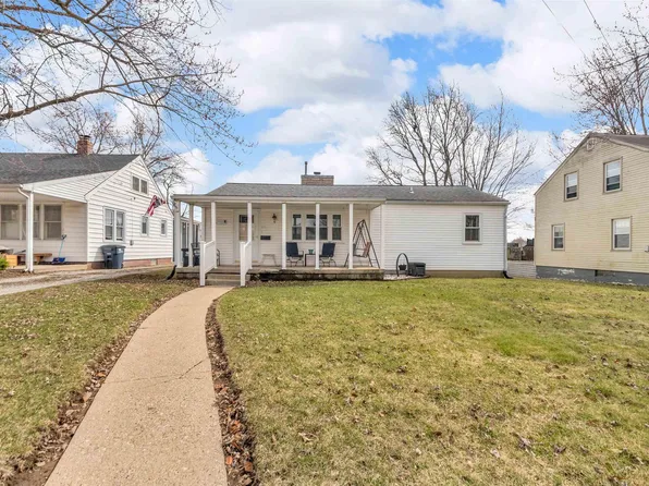 851 Burlington Ave, Frankfort, IN 46041