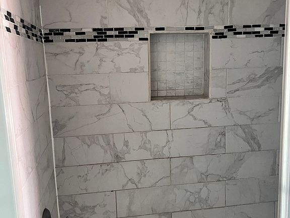 5th image of 1729 W 20th St #2A
