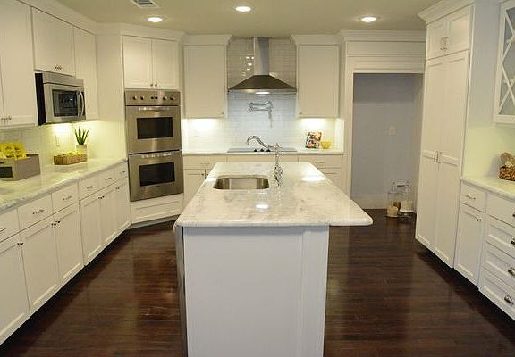 2nd image of 16164 Chalfont Cir