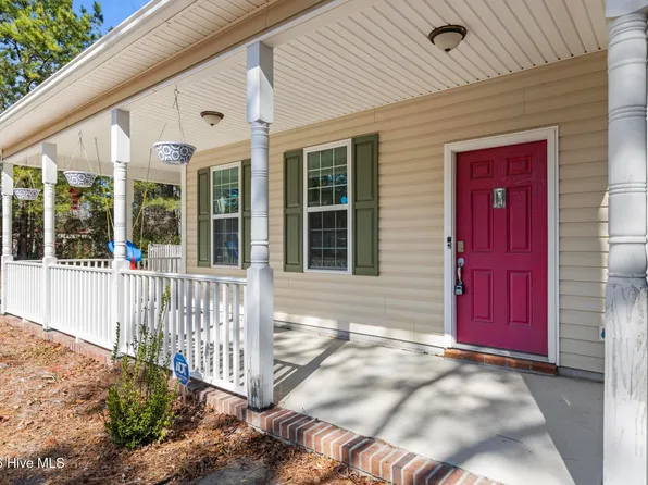 2398 Catherine Lake Road, Richlands, NC 28574