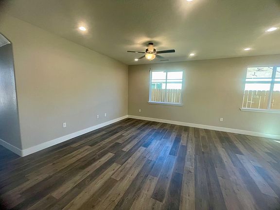 3rd image of 16251 W Sunset Ave
