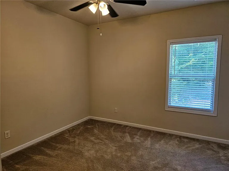 5043 Glencliff Dr — Photo 21
