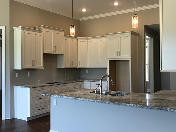 2nd image of 14314 Cantwell Dr
