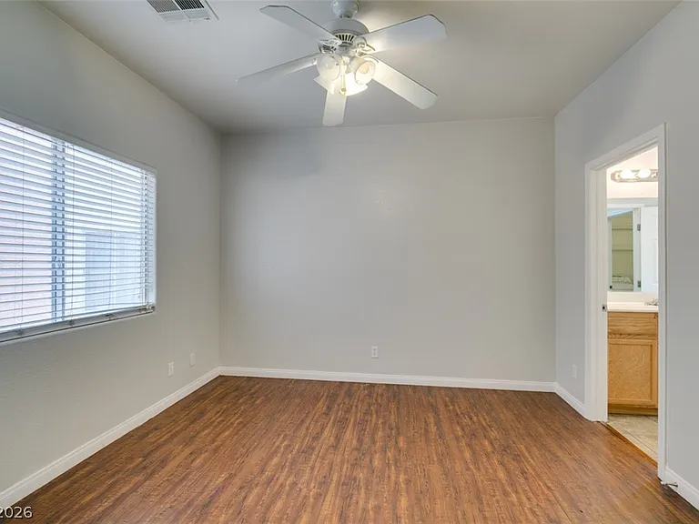 9911 Star Lake Ave — Photo 5