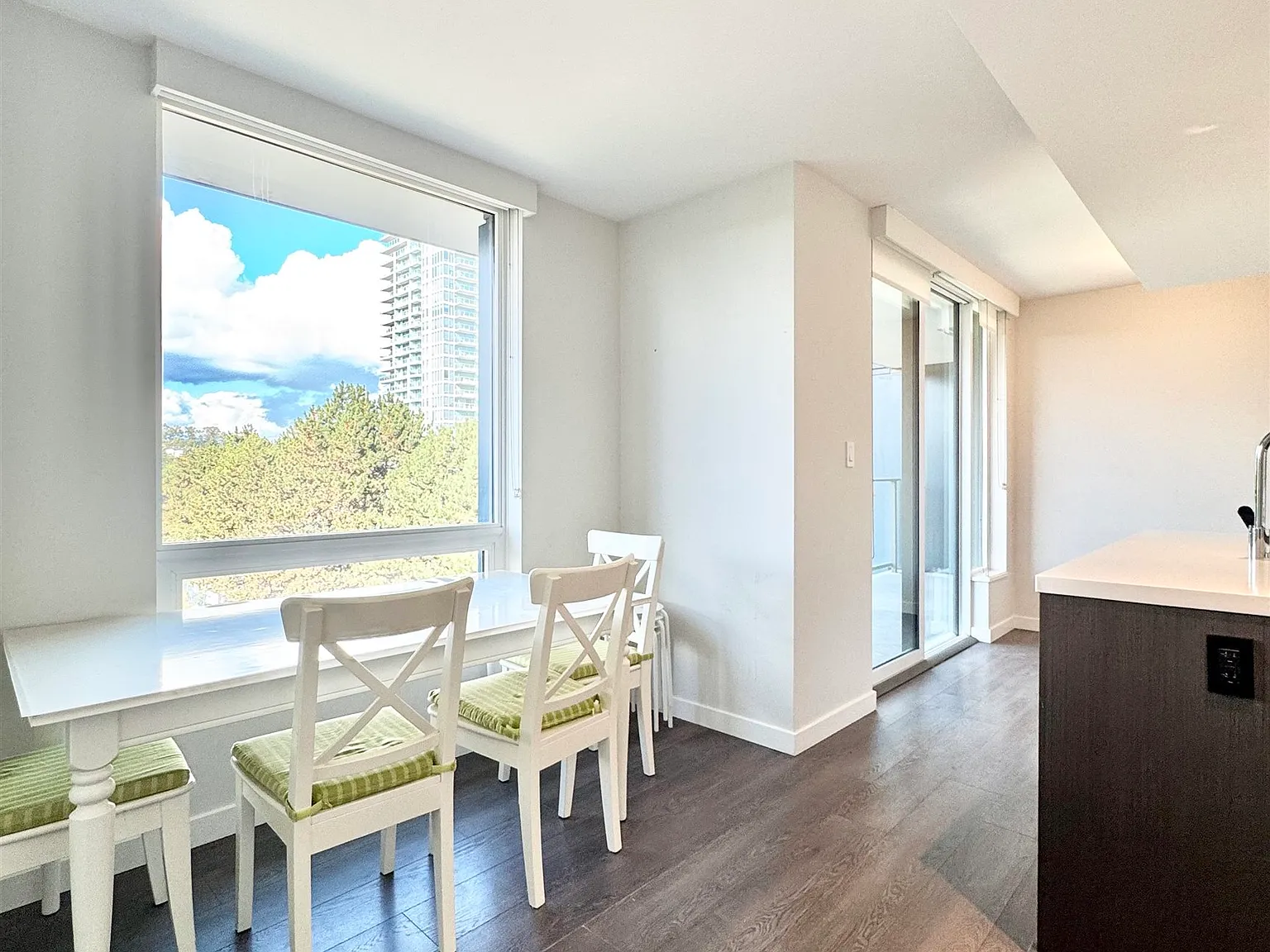 1 bed, 560 sqft, $2,500 — Photo 4