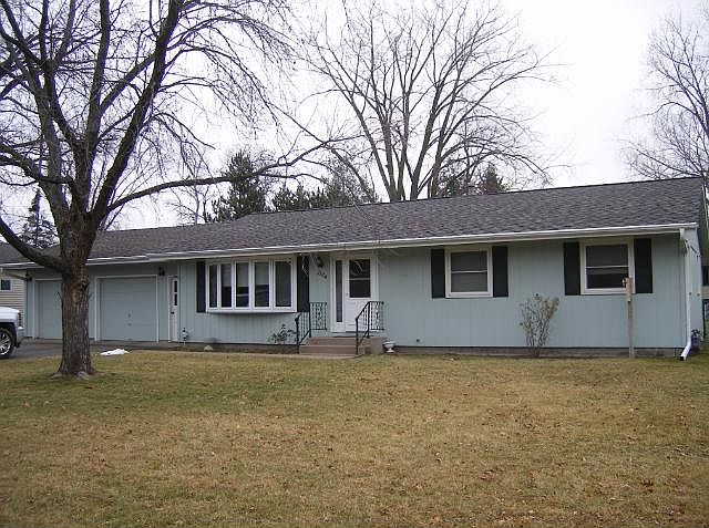 1st image of 7524 Douglas Dr N
