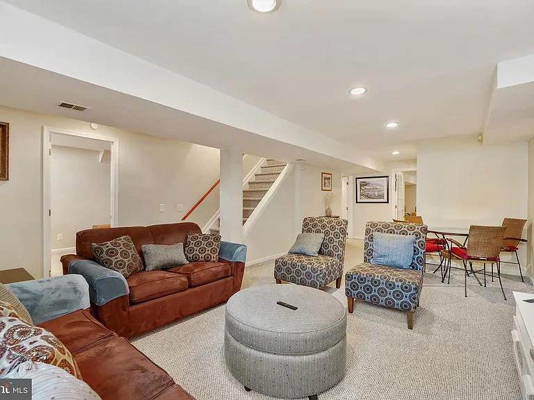 2505 Falling Brook Ter — Photo 5