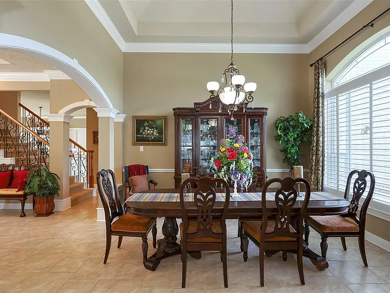 18623 Windsor Lakes Dr — Photo 6