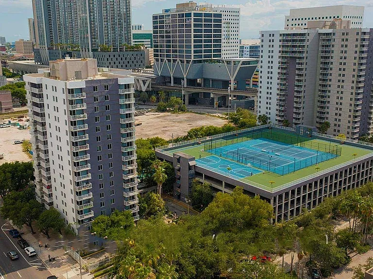 800 N Miami Ave #E-603 — Photo 6