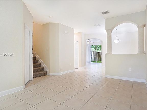 3rd image of 1485 SE 25th Ter