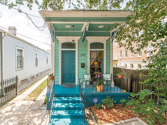 2nd image of 2419 Baronne St