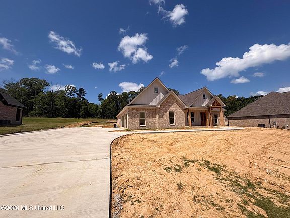 3rd image of 116 Richburg Ct