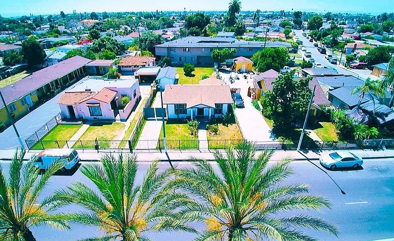 1st image of 11913 Long Beach Blvd