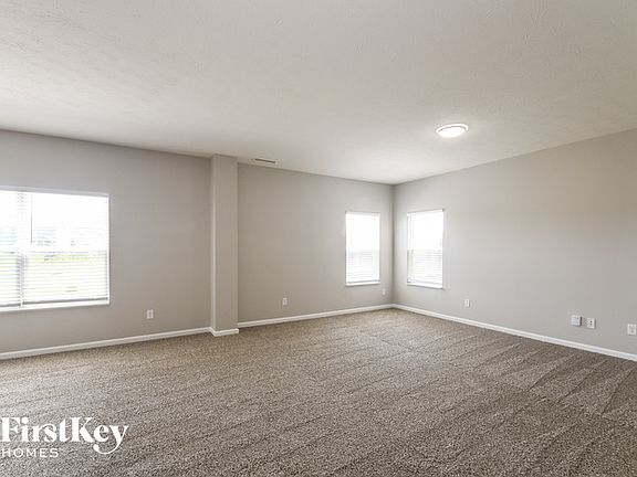 3rd image of 637 Wendover Ave