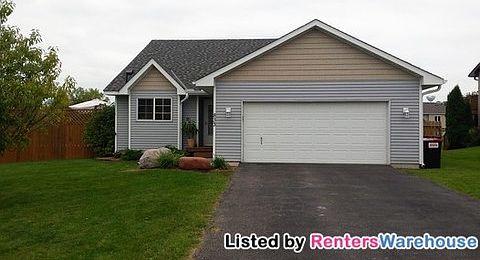1st image of 833 Daniel Dr