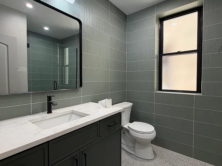 3530 W Dickens Ave #1 — Photo 10