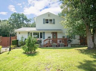 87 Western Dr, Howell, NJ 07731