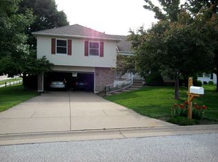 4630 Stone Terrace Ct, Bettendorf, IA 52722