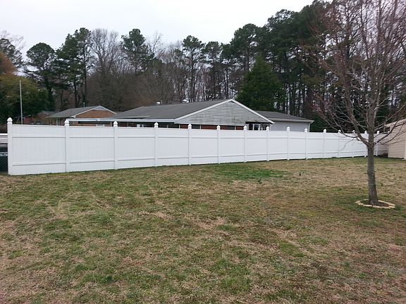 4th image of 100 Greenland Dr