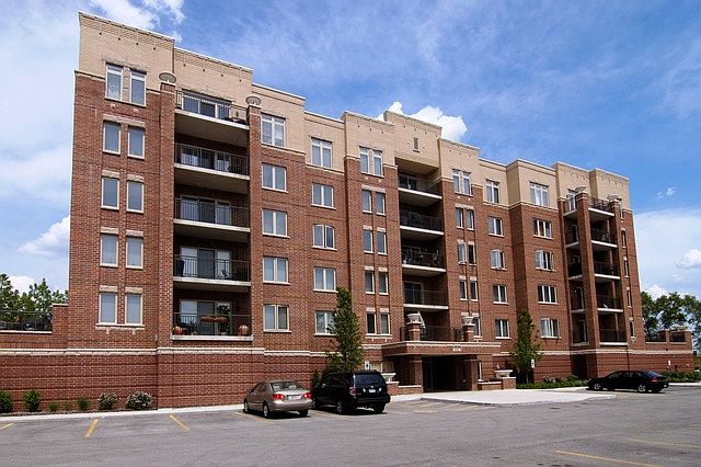 1st image of 635 Perrie Dr APT 507
