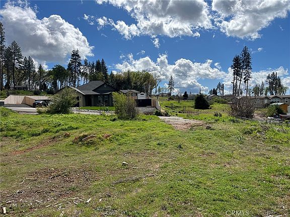 2nd image of 879 Waggoner Rd Lot 22-23