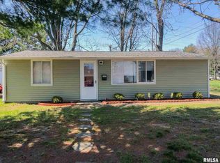 329 Pine Dr, Mount Vernon, IL 62864