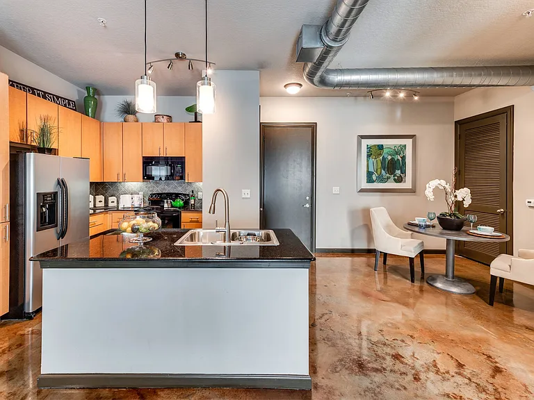 Millennium Westshore — Photo 35