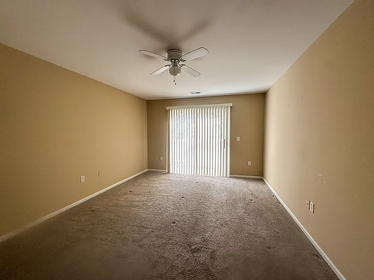 47909 Cardiff Ave — Photo 5