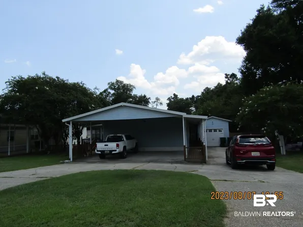 1864 Princess Ln, Lillian, AL 36549