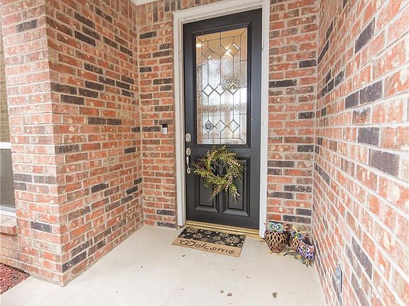2nd image of 4831 Ashworth Ct