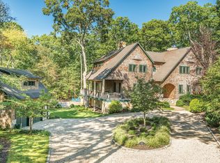 31 Turtle Pond Rd, Southampton, NY 11968