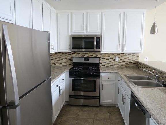 4th image of 4343 Mammoth Ave APT 12