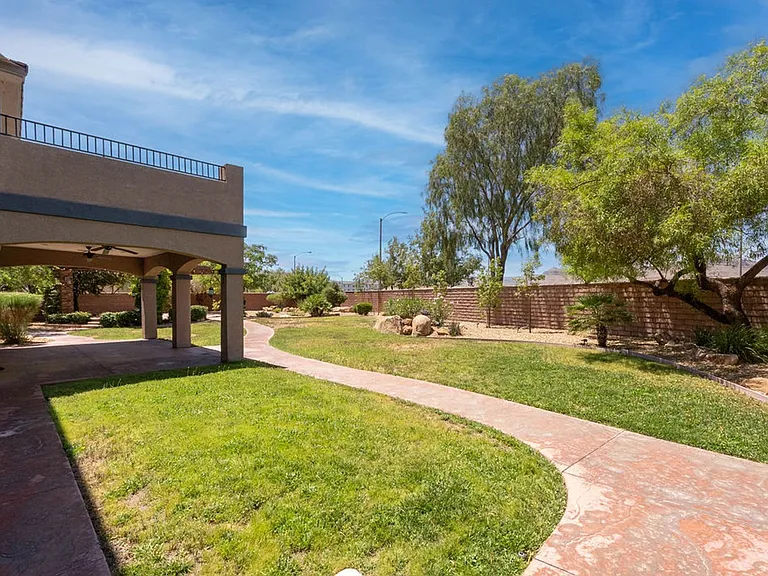 10387 Sweet Laurel St — Photo 59