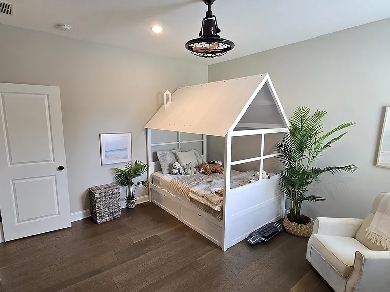 2207 Dewees Creek Dr — Photo 25