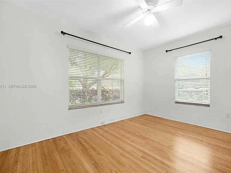 1246 Algardi Ave — Photo 29