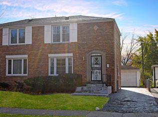 153 E Burlington St, Riverside, IL 60546