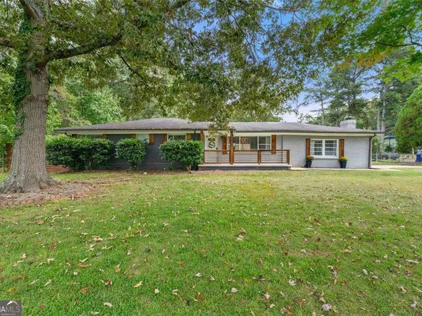 2268 Shamrock Dr, Decatur, GA 30032