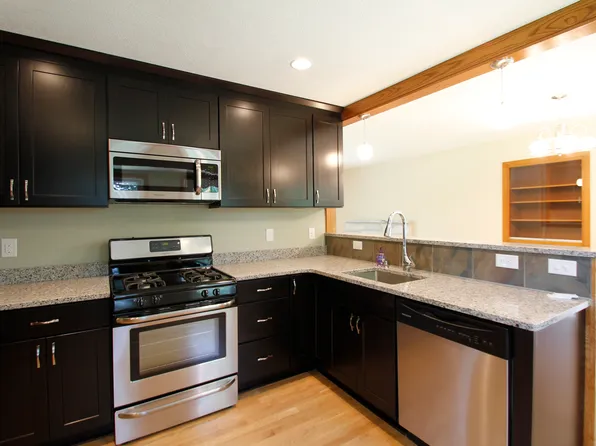 8900 16th Ave S, Bloomington, MN 55425