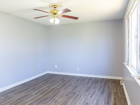 3rd image of 202 Bibb Dr