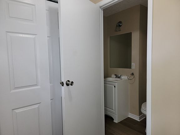 5th image of 3857 Julia Ct