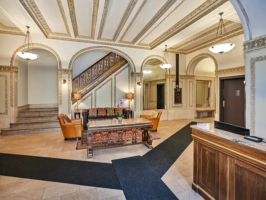 Sold by Sotheby's International Realty | media 26